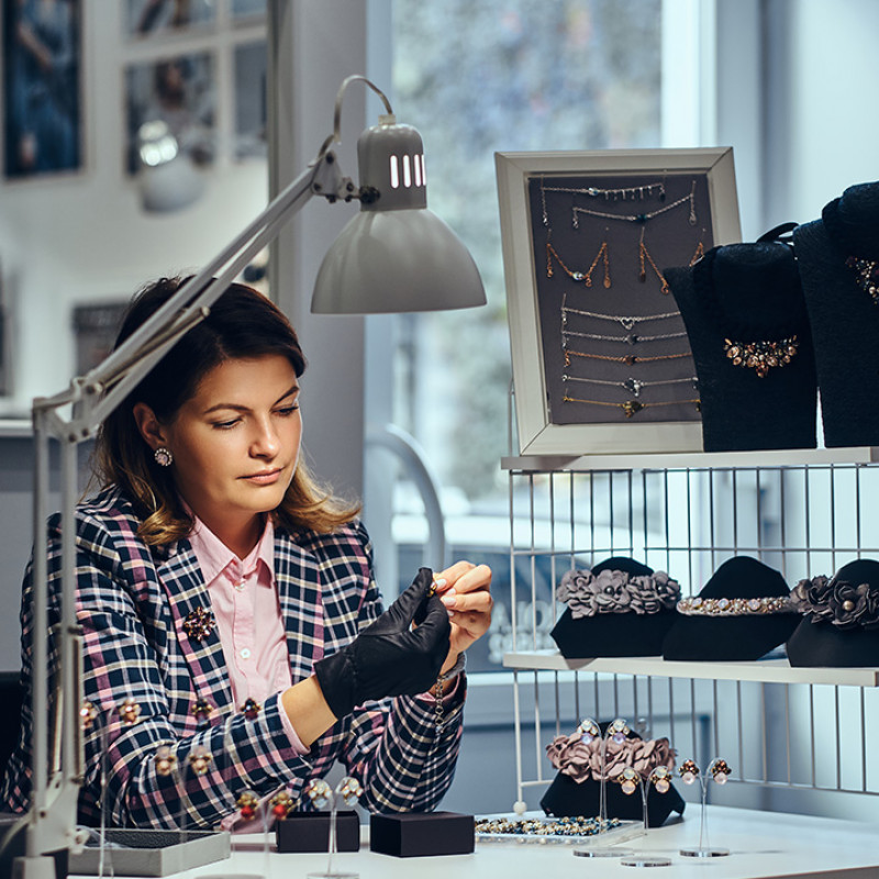 Các đương sự trên màn hình không phải là diễn viên